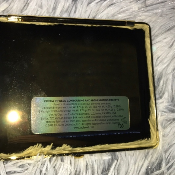 Too faced cocoa contour and highlighting palette - Picture 6 of 9